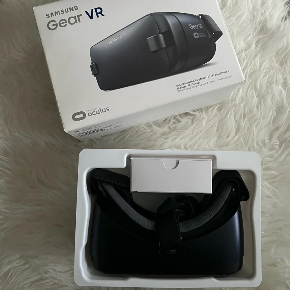 Samsung Gear VR Headset